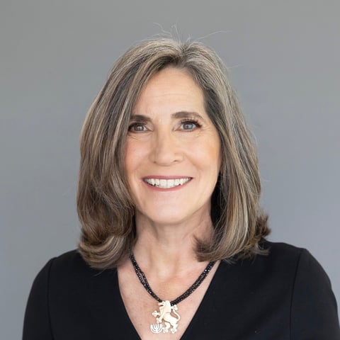 Julie Savitch